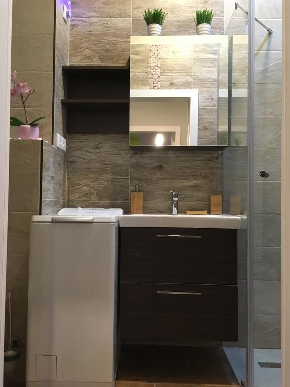 Standard Apartment By Hi5 - Feherhajo Budapest Eksteriør bilde